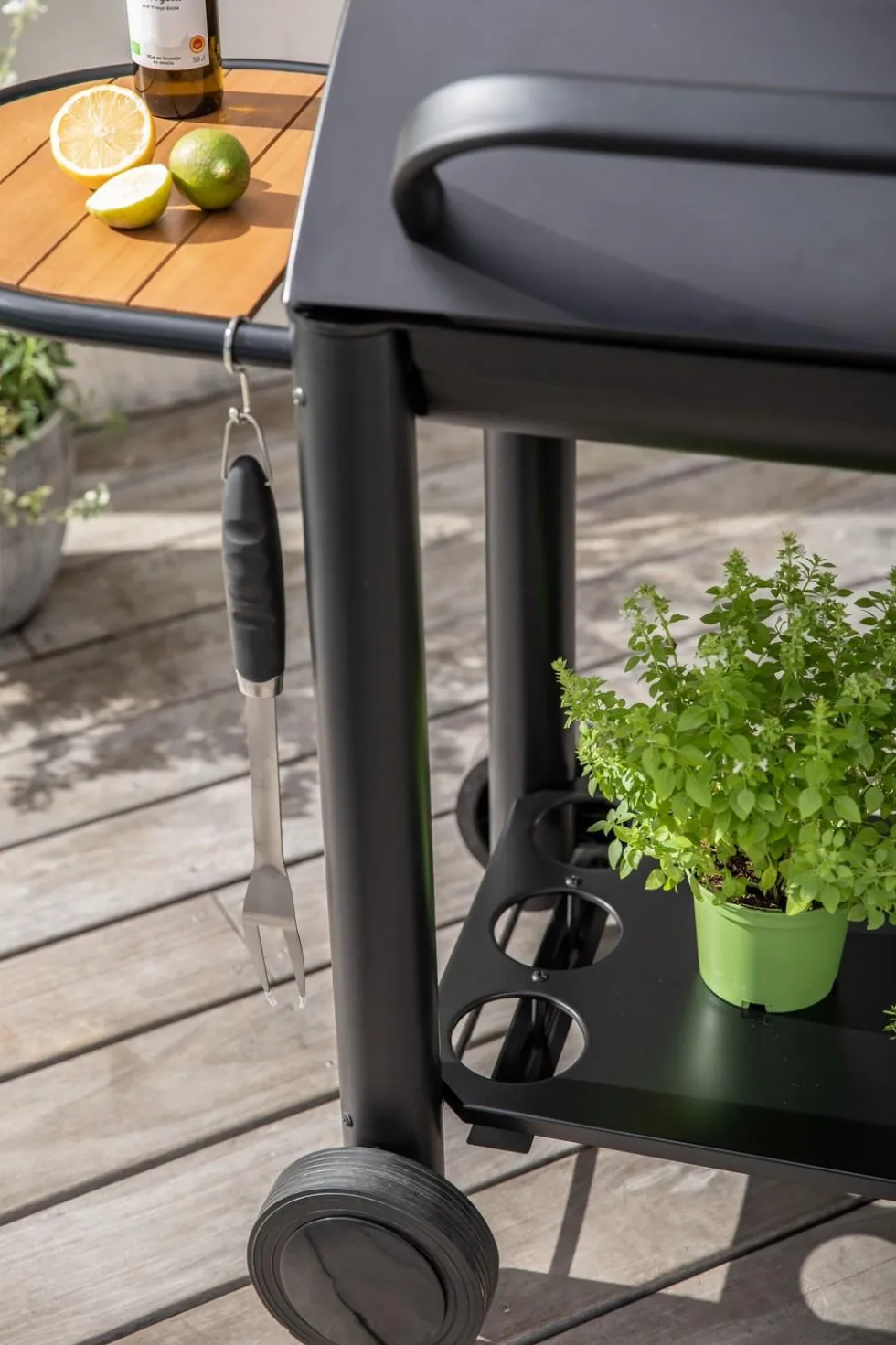 Barbecue Grand Chef en fonte et en acier 138 x 58 x 96 cm