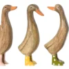 Canard décoratif en bois de manguier naturel et bottes colorées - 4 x 8 x 21 cm