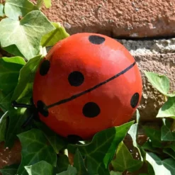 Coccinelle métal moyen modèle
