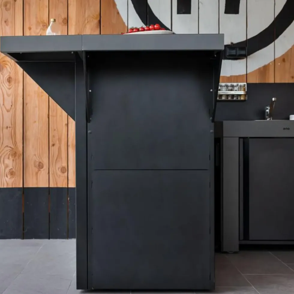 Cornière d'habillage d'angle noir Eno Modulo ou Felix
