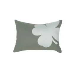 Coussin en tissu acrylique coloris cactus Fermob Trèfle - 44 x 30 cm