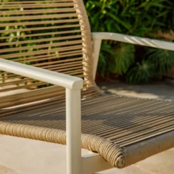 Fauteuil de jardin coloris beige en aluminium et résine Sollya - 71 x 69 x 72 cm