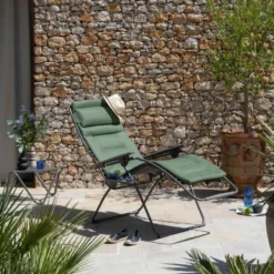 Fauteuil relax Futura BeComfort® tube titane coloris olive Lafuma Mobilier - 71 x 83 x 113 cm