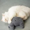 Jouet pour chat coloris gris coussin à remplissage d'herbes Happy Cat D&D Home Zoran - 19 x 5 x 16 cm