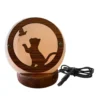 Lampe USB ronde en sel de l’Himalaya motif chat et papillon Idea for Project - 700 g