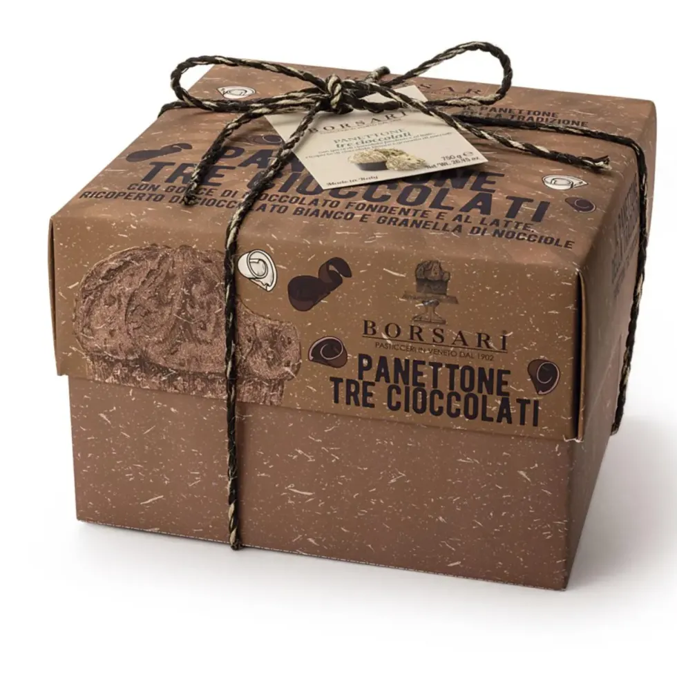 Panettone aux 3 chocolats Borsari - emballé à la main dans une boîte en carton 750 g