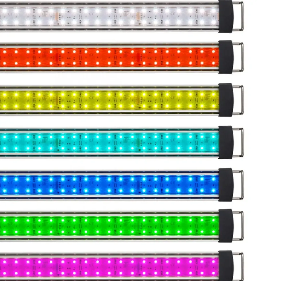 Rampe LED pour aquarium, 30,7W, 1074mm - EHEIM powerRGB