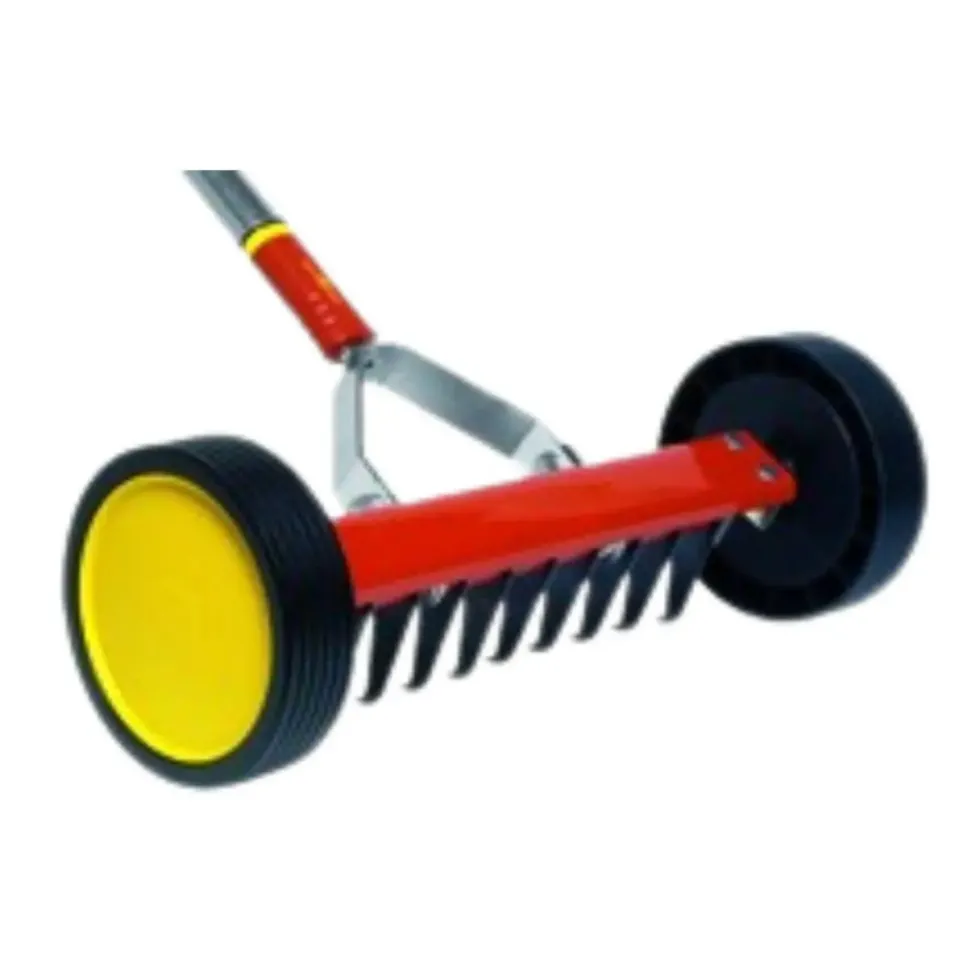 Scarificateur sur roues coloris jaune