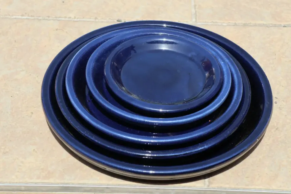 Soucoupe en terre cuite émaillée bleu Nuit étoilée Les Poteries d’Albi - Ø 41 cm